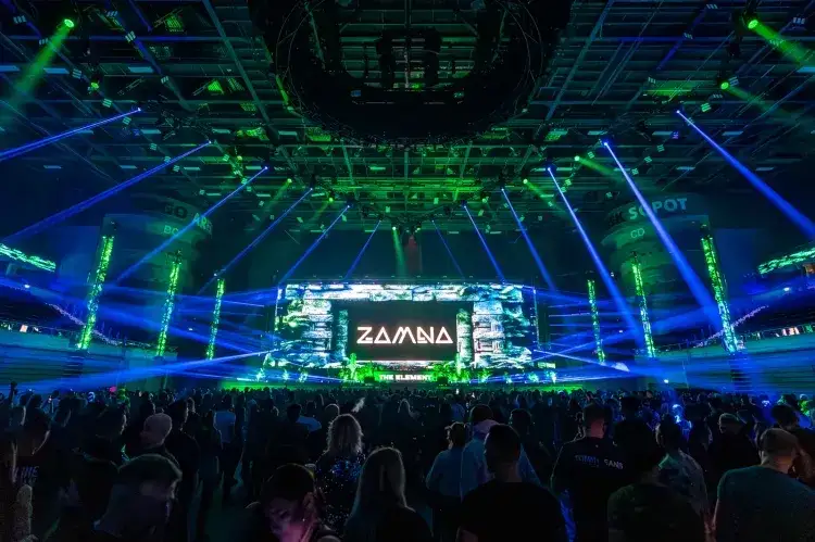 Festiwal muzyki elektronicznej w Polsce, widownia, scena