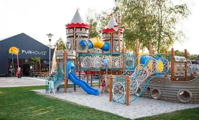 Hotel z placem zabaw dla dzieci nad morzem