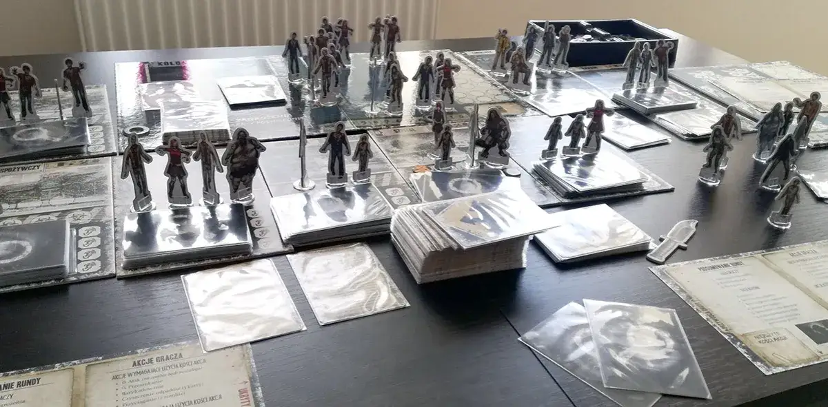 zombicide martwa zima porównanie