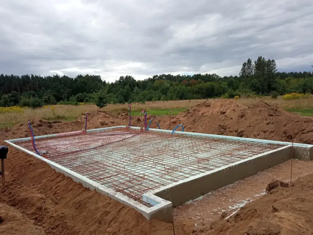 Zdjęcie Jak wykonać fundament pod dom szkieletowy i uniknąć najczęstszych błędów