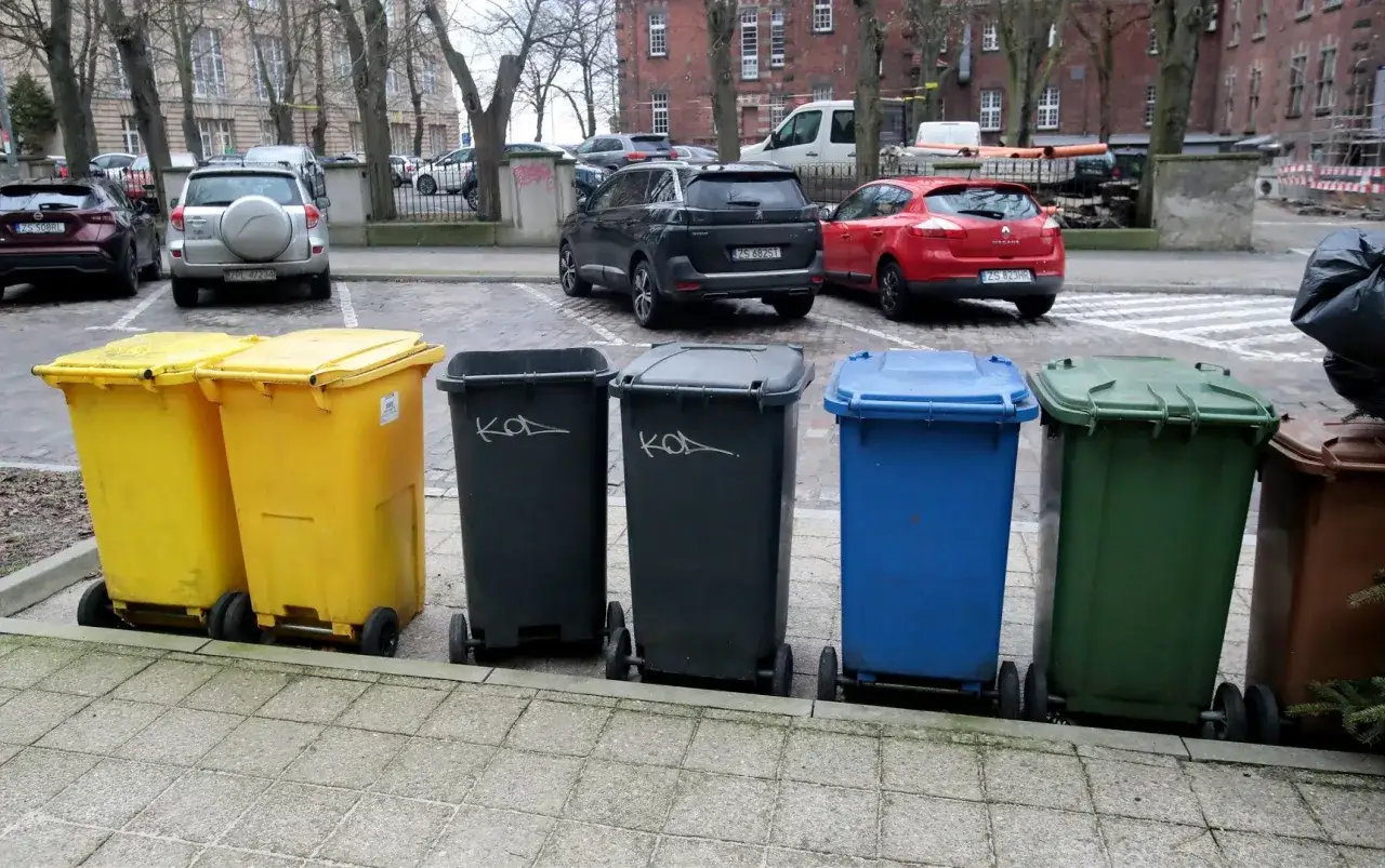 Ekoport Szczecin kontenery na odpady segregacja