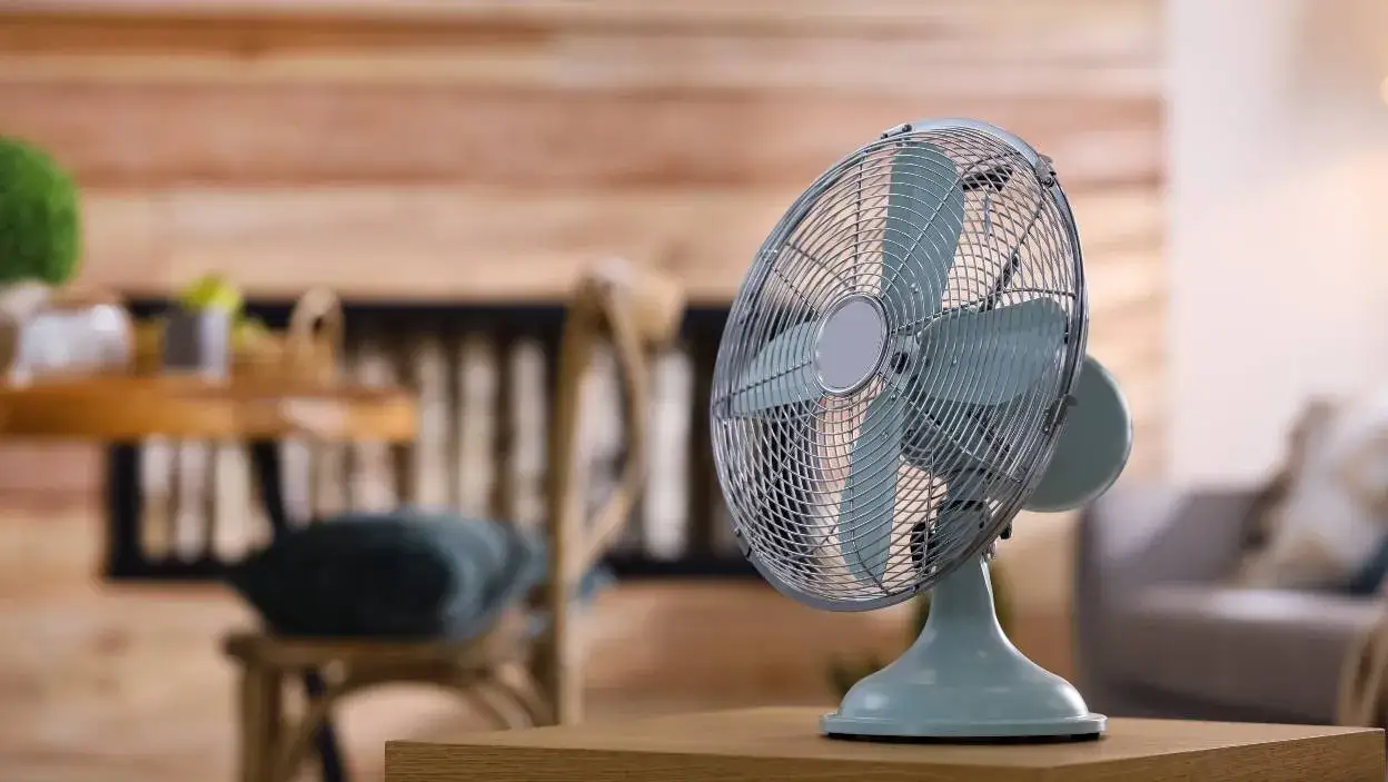 Zdjęcie Co to jest oscylacja w wentylatorze i jak poprawia komfort w pomieszczeniu
