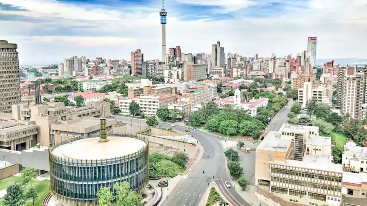 Zdjęcie Johannesburg czy jest bezpiecznie? Odkryj niebezpieczeństwa i porady dla turystów