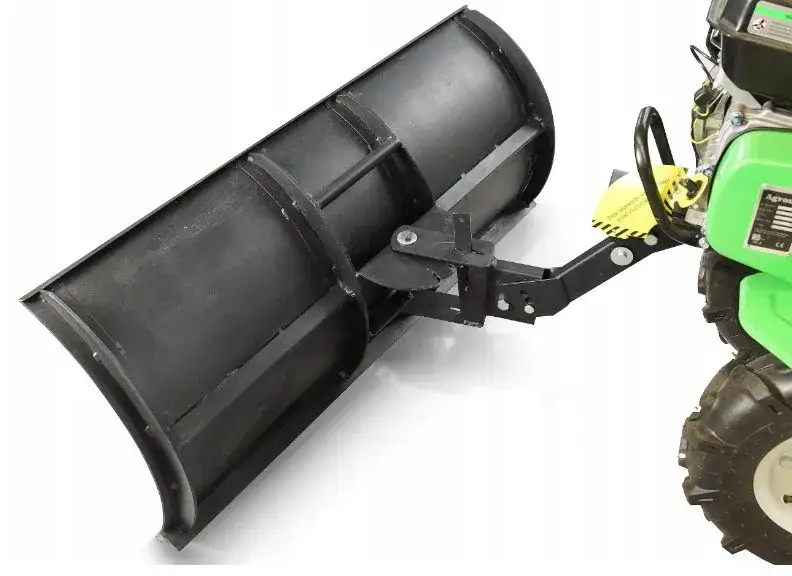 Zdjęcie Jak przerobić odśnieżarkę na glebogryzarkę: poradnik majsterkowicza krok po kroku