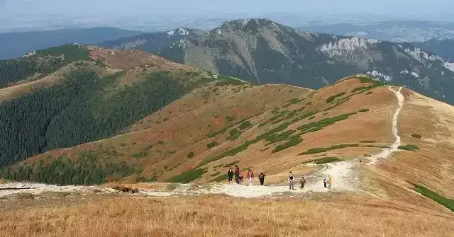 Zdjęcie Szlaki w Tatrach kiedy otwarte? Sprawdź aktualne informacje i warunki