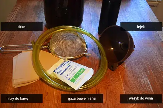 Zdjęcie Jak przez co filtrować nalewki, aby uniknąć zanieczyszczeń i osad&oacute;w