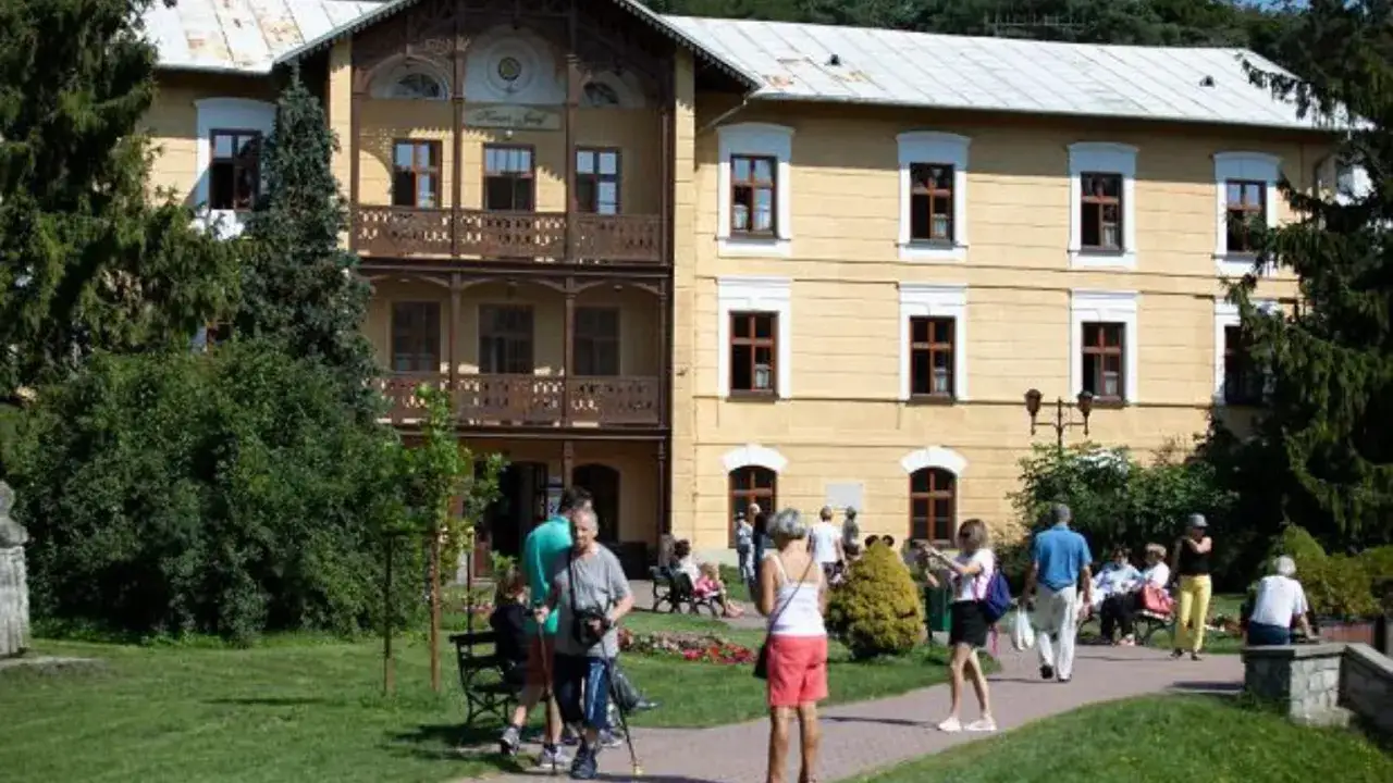 Zdjęcie Ile kosztuje wyżywienie w sanatorium? Zaskakujące ceny i różnice sezonowe