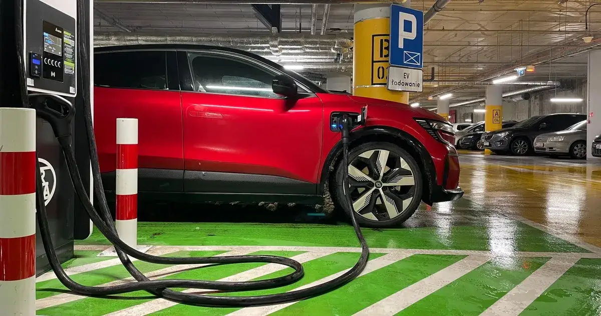 Zdjęcie Co to jest samochód elektryczny? Zrozumienie i korzyści dla środowiska