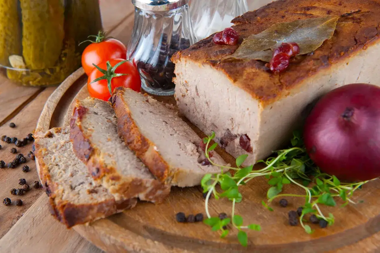 Zdjęcie Idealna temperatura pieczenia pasztetu. Unikaj tych błędów w kuchni!