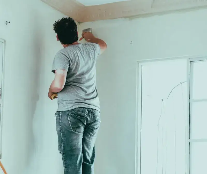 Zdjęcie Ile farby na m2 elewacji? Oblicz dokładnie swoje potrzeby malarskie