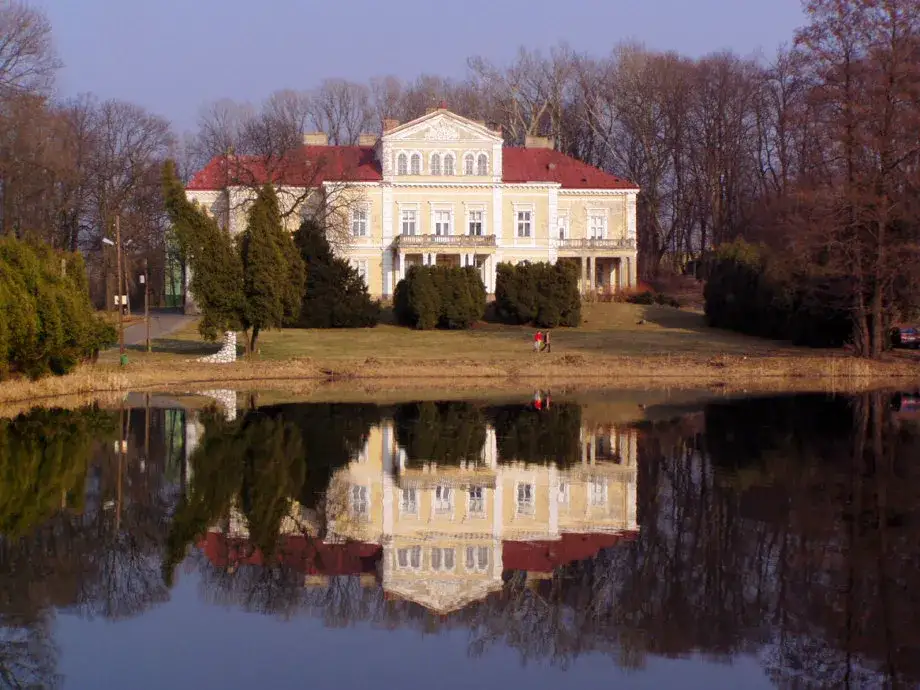 Pałac Raczyńskich Złoty Potok