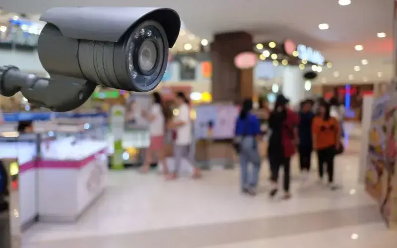 kradzież sklepowa monitoring