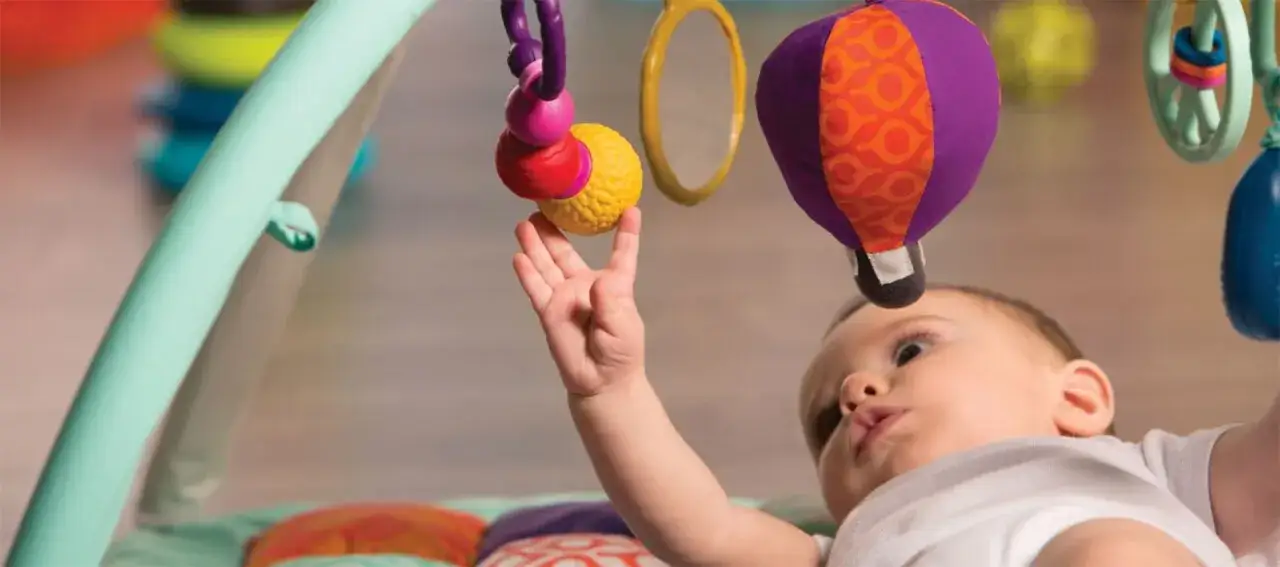 polskie marki zabawek sensorycznych dla niemowląt