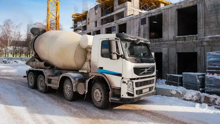 betoniarka na budowie, gruszka do betonu