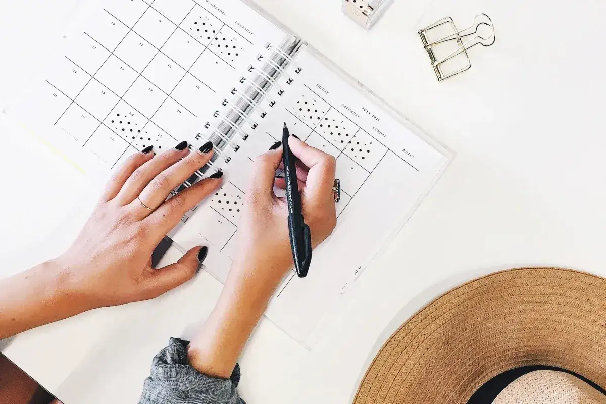 częste błędy w nauce hiszpańskiego infografika