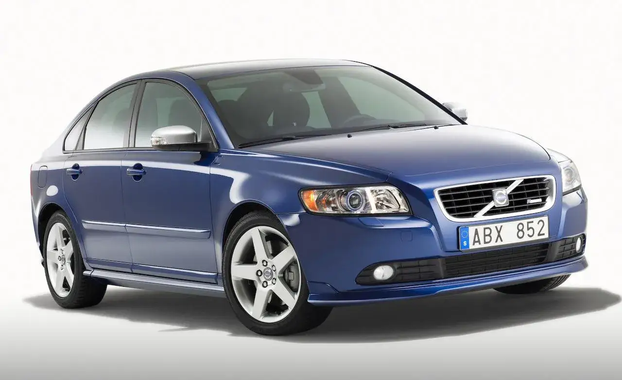 Volvo S40 zasięg na baku