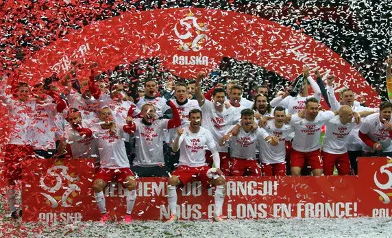 Polska reprezentacja piłki nożnej świętuje awans