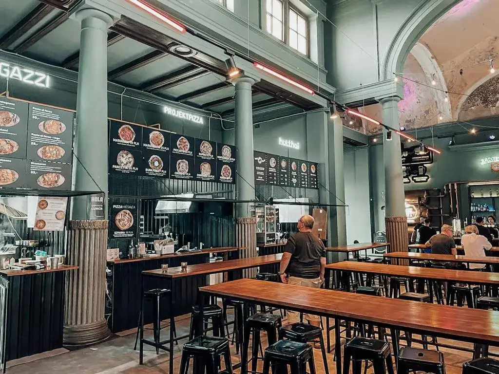 Hala Świebodzki jedzenie