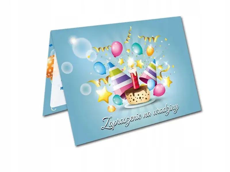 kolorowe zaproszenia urodzinowe na stole z konfetti