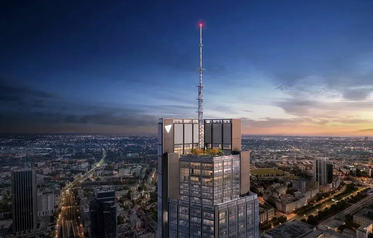 Varso Tower, najwyższy budynek w Polsce, wznosi się ku niebu. Jego wysokość to 300 metrów.