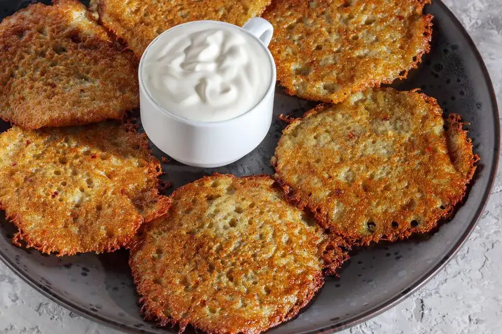 tanie polskie obiady placki ziemniaczane pierogi