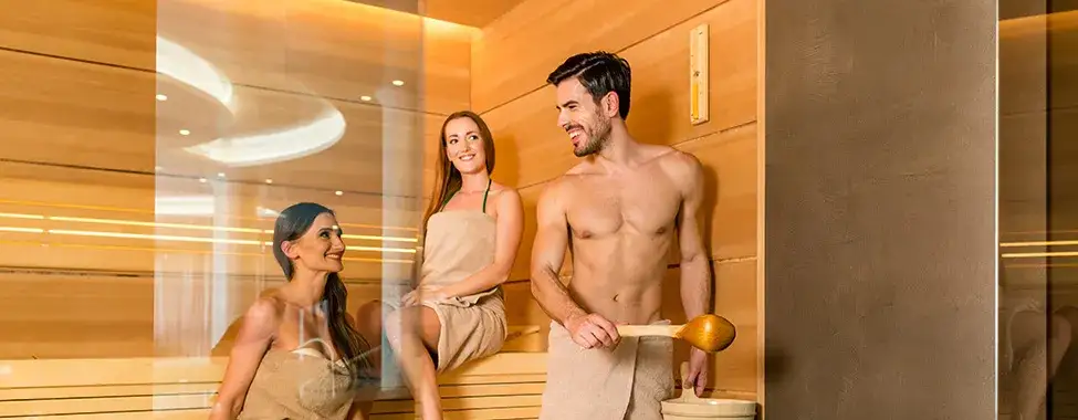 sauna etiquette towel use