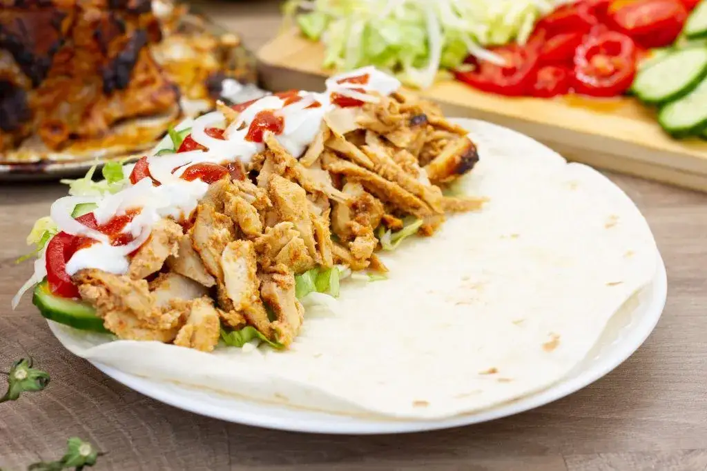 domowy kebab marynowane mięso kurczaka