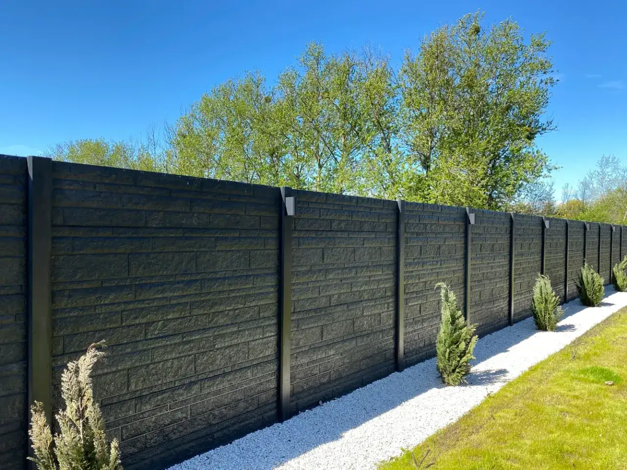 różne rodzaje płotów betonowych wzory i style