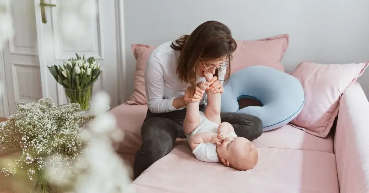 Zdjęcie Poduszka ciążowa jaką najlepsza - uniknij niewygody w nocy