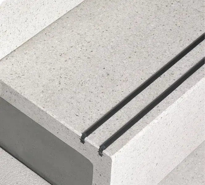 Zdjęcie Czym pokryć schody zewnętrzne, aby uniknąć kosztownych błędów?