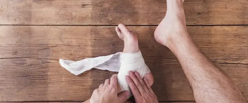 Zdjęcie Jak skutecznie leczyć skręconą kostkę i uniknąć bólu?