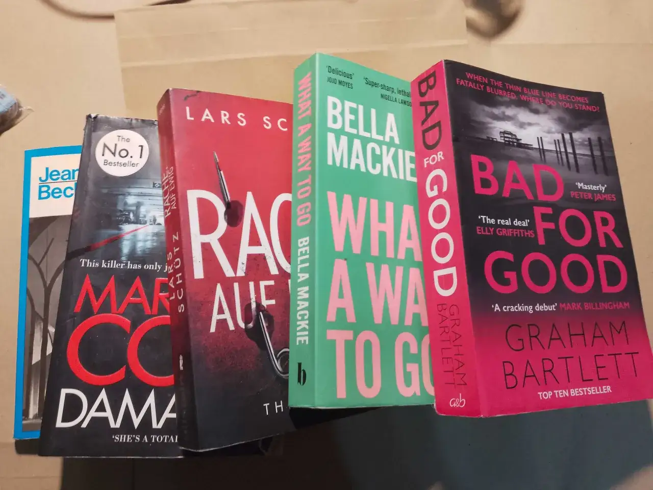 Popularne angielskie bestsellery okładki książek