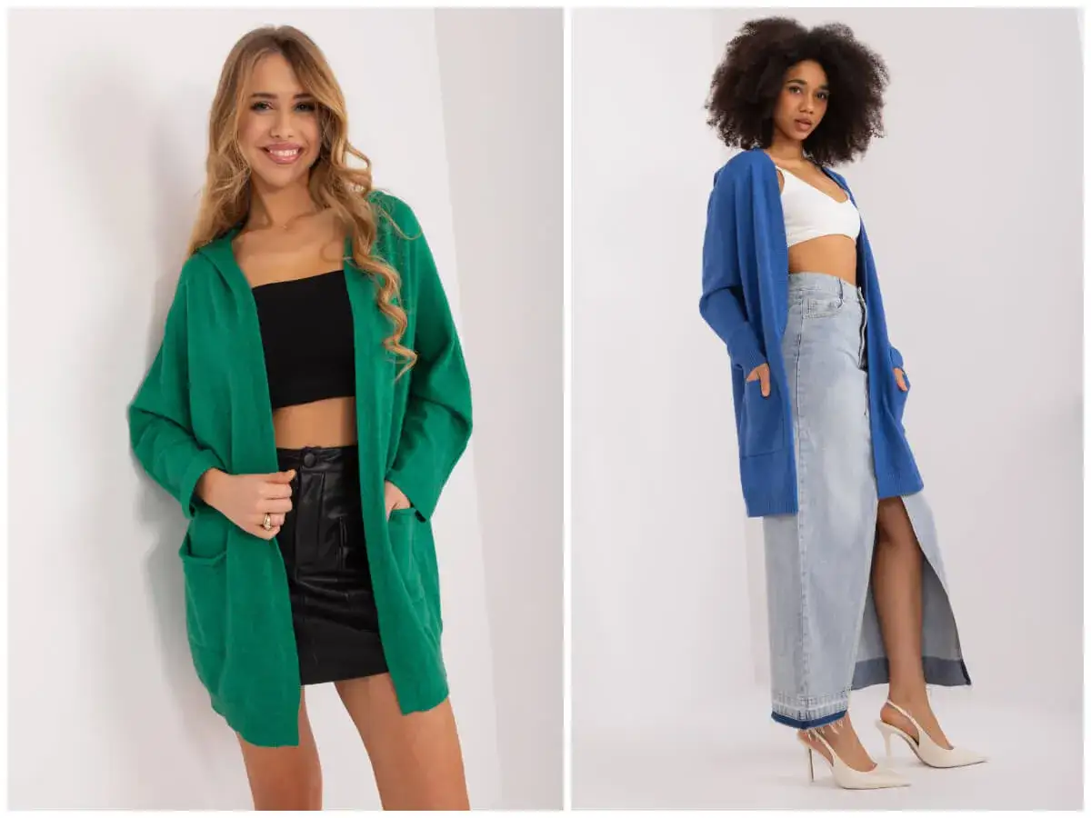 Zielony i niebieski kardigan co to za stylizacja? Dwie kobiety prezentują modne okrycia wierzchnie.
