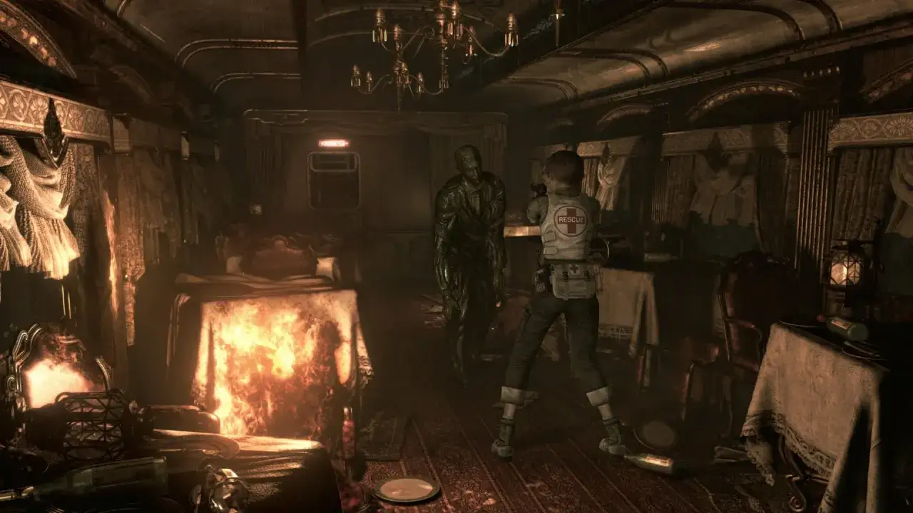 Wagon pociągu z Resident Evil 0. Rebecca Chambers z bronią w ręku mierzy do potwora.