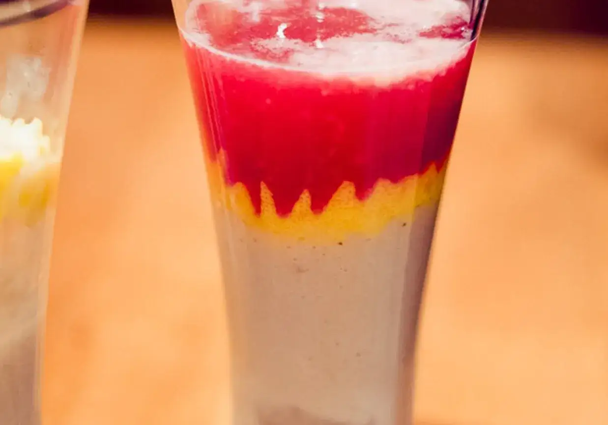 Drinki z rumem i sokiem bananowym