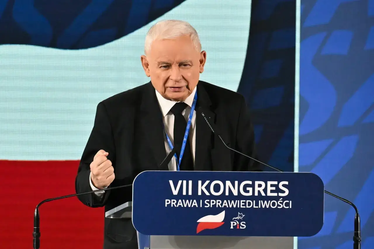 Jarosław Kaczyński przemawia na VII Kongresie Prawa i Sprawiedliwości. Chcesz nawiązać z nim kontakt mailowy?