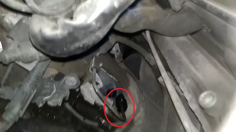 wyciek płynu sprzęgła dywanik