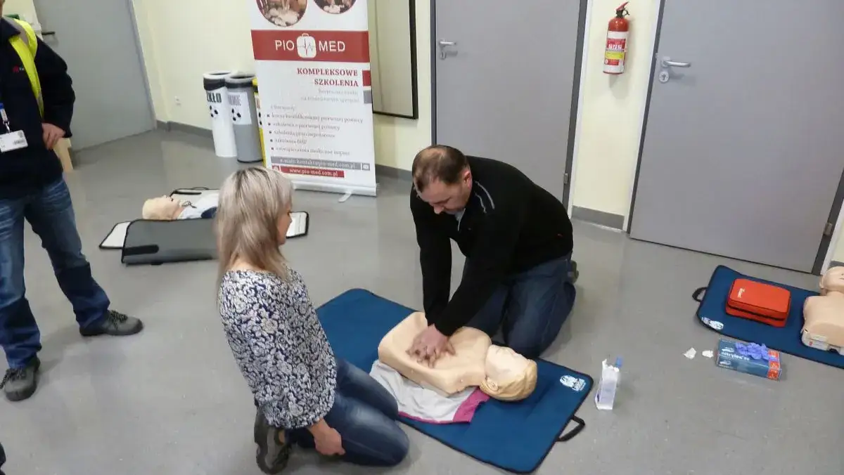 Zdjęcie Kurs pierwszej pomocy na prawo jazdy - co musisz wiedzieć?