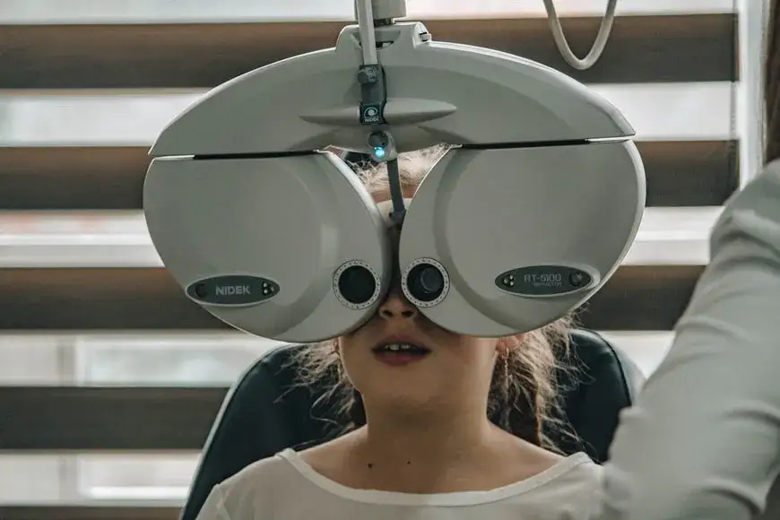 badanie wzroku u optometrysty sprzęt
