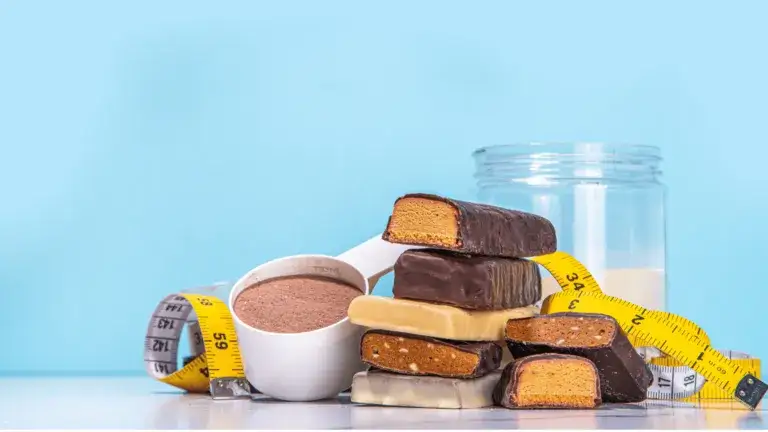 Zdjęcie Czy batony proteinowe tuczą? Sprawdź, jak uniknąć przybierania na wadze
