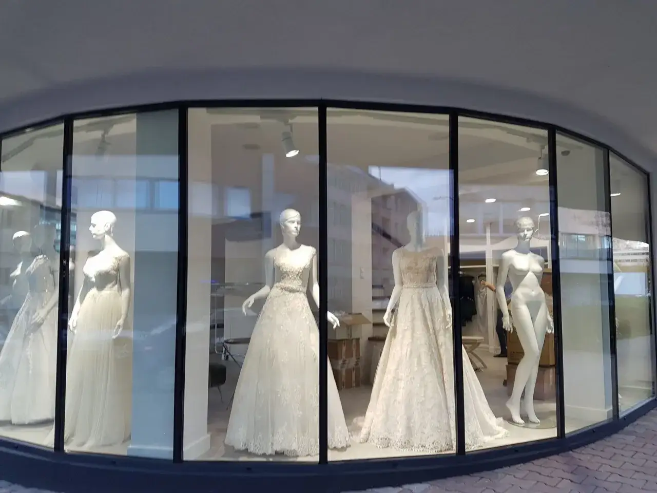 Zdjęcie Gdzie kupić suknie ślubną we Wrocławiu? Sprawdzone salony i oferty