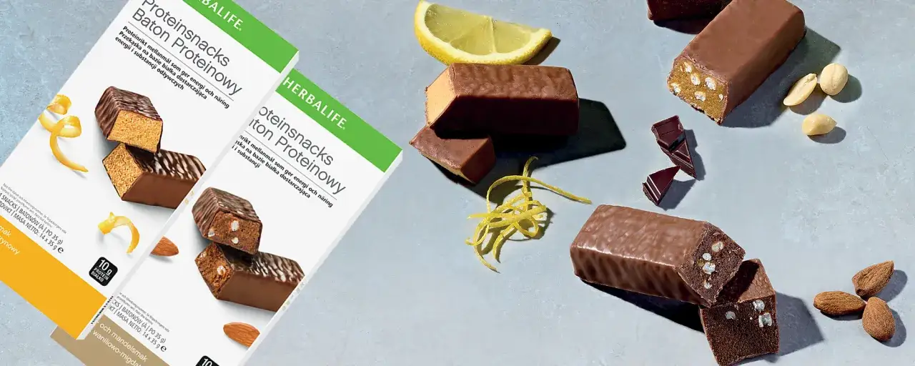 Baton proteinowy przed czy po treningu? Te smaczne przekąski z orzechami i cytryną dostarczą energii i białka.