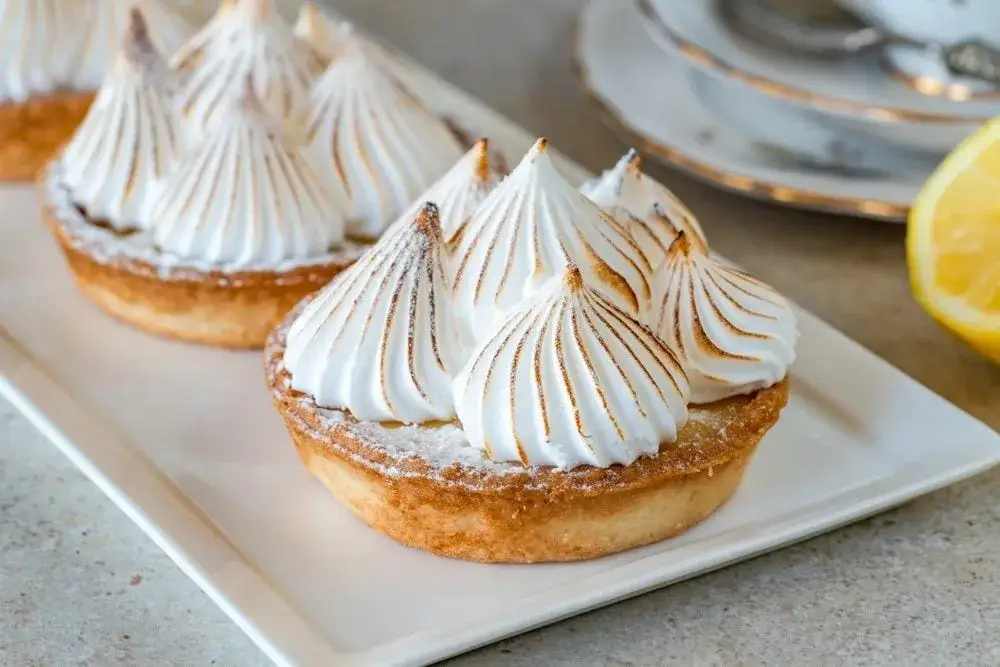 Meringa francese svizzera italiana confronto