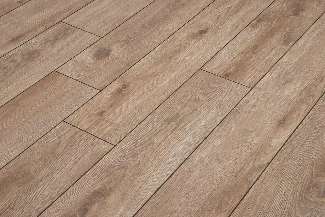 panele podłogowe z V-fugą rodzaje