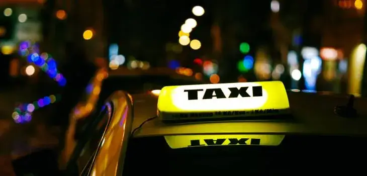Zdjęcie Ile kosztuje licencja taxi? Sprawdź wszystkie koszty i uniknij niespodzianek!