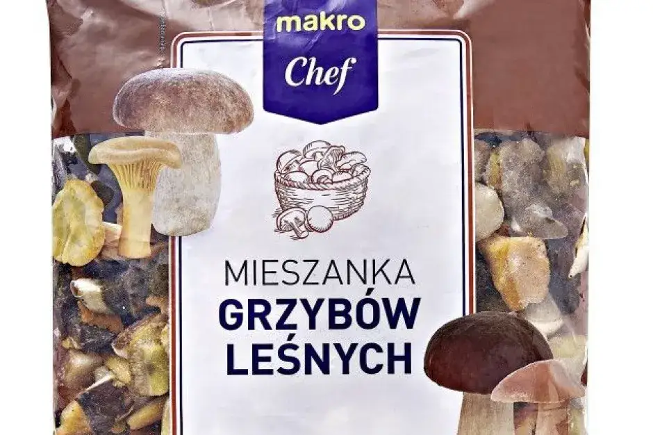 r&oacute;żne mrożone grzyby w woreczkach z datami