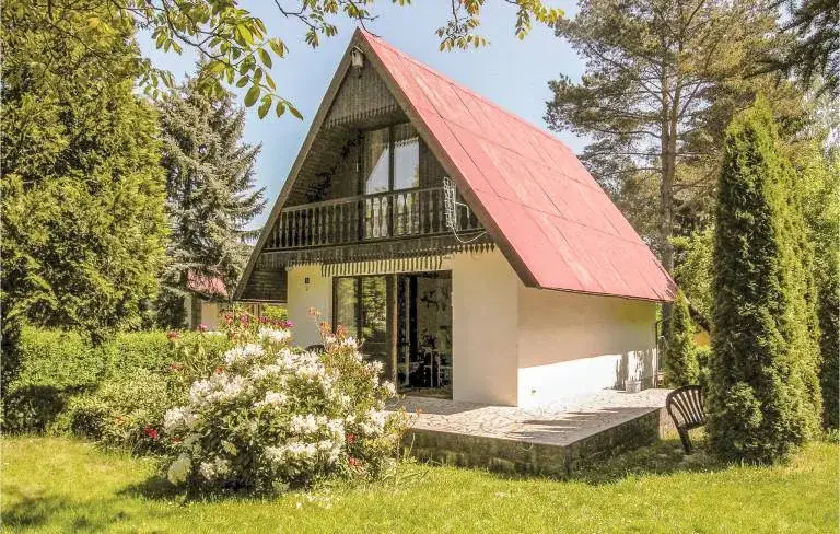 r&oacute;żne typy nocleg&oacute;w w Polsce (hotel, apartament, agroturystyka)