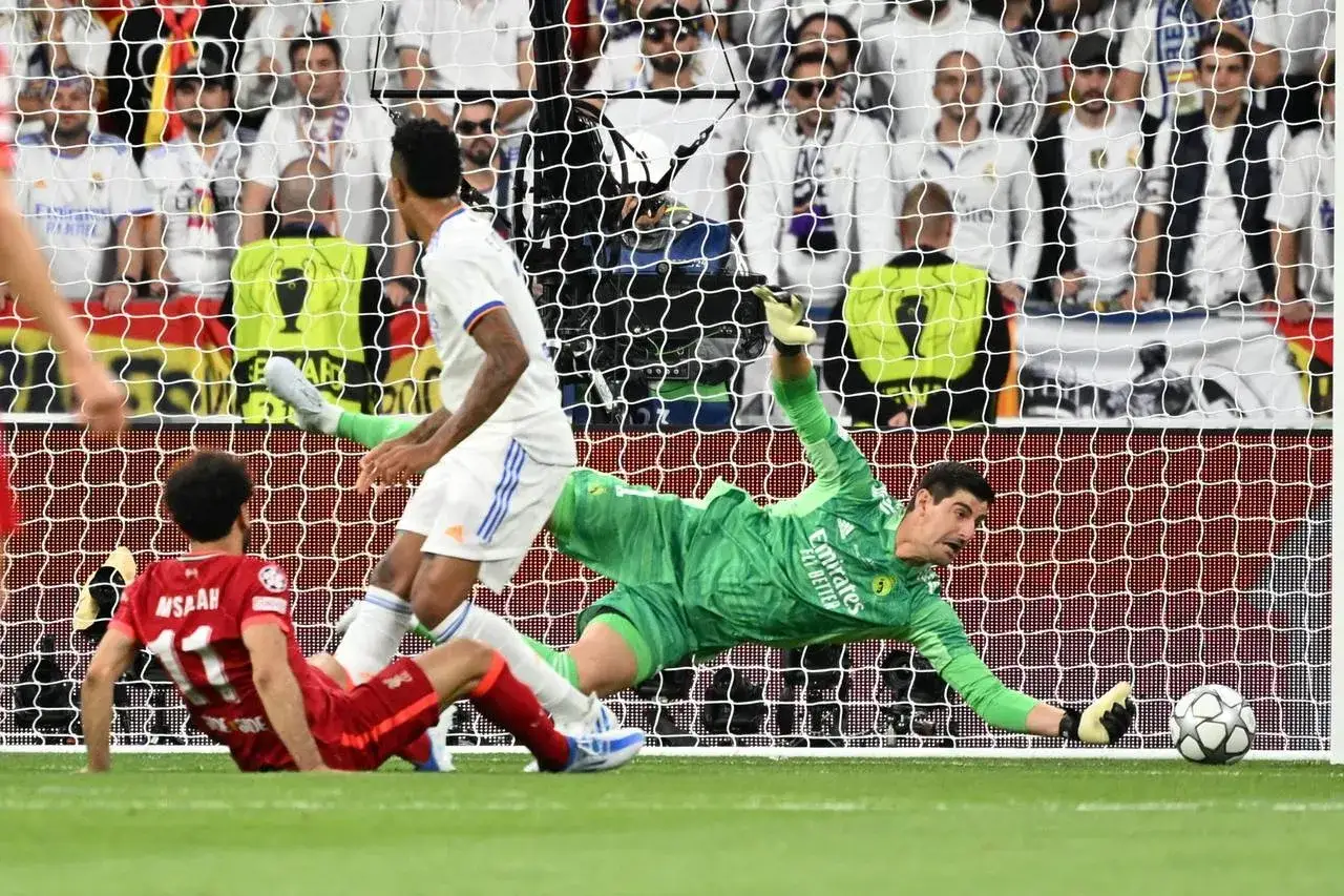 Thibaut Courtois finał Ligi Mistrzów 2022 parady