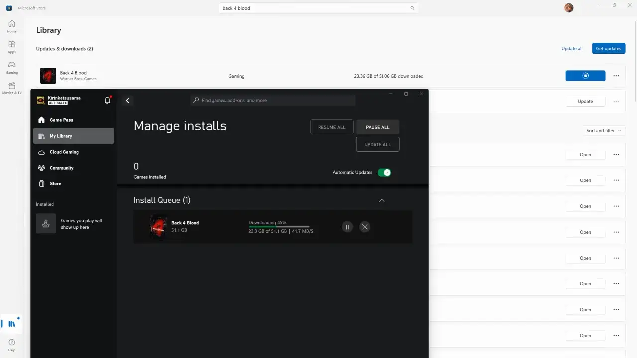 Zarządzanie instalacjami w sklepie Windows, gdzie widać pobieranie gry 