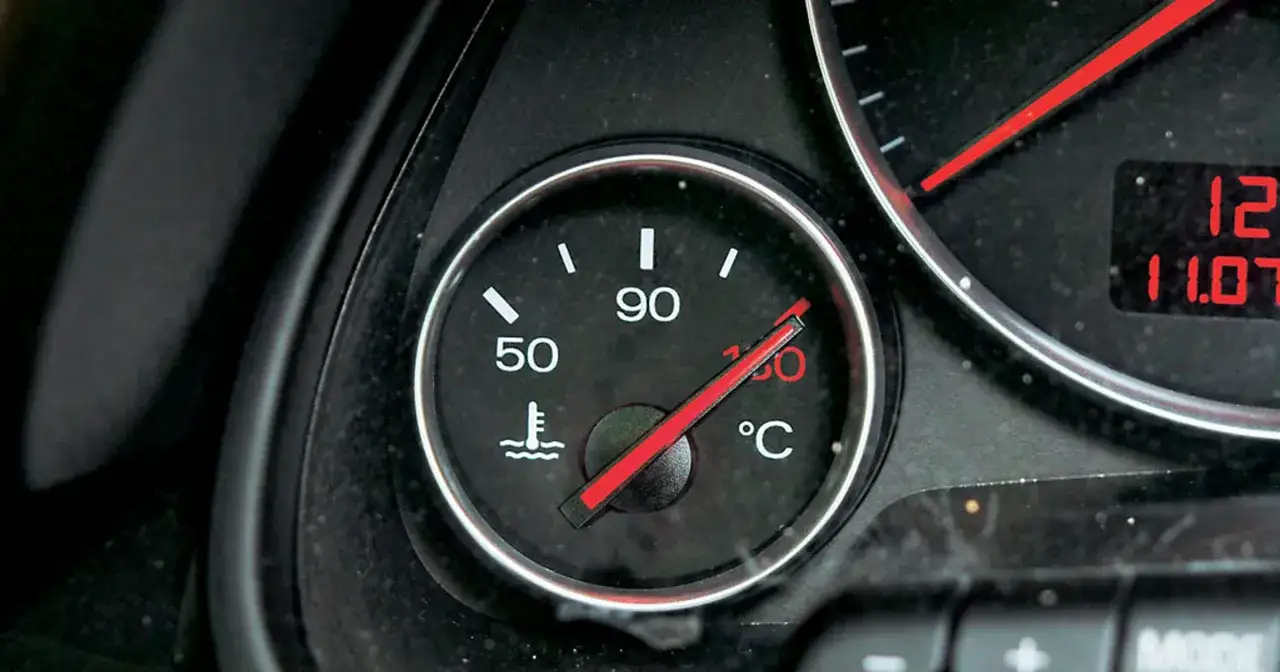 przegrzewający się silnik wskaźnik temperatury